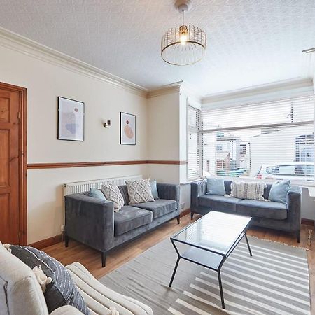 Blue Sky 3 Bedroom Cottage Whitby Luaran gambar