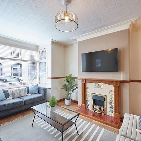 Blue Sky 3 Bedroom Cottage Whitby Luaran gambar