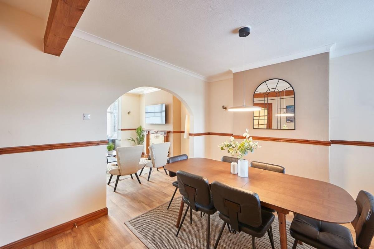 Blue Sky 3 Bedroom Cottage Whitby Luaran gambar