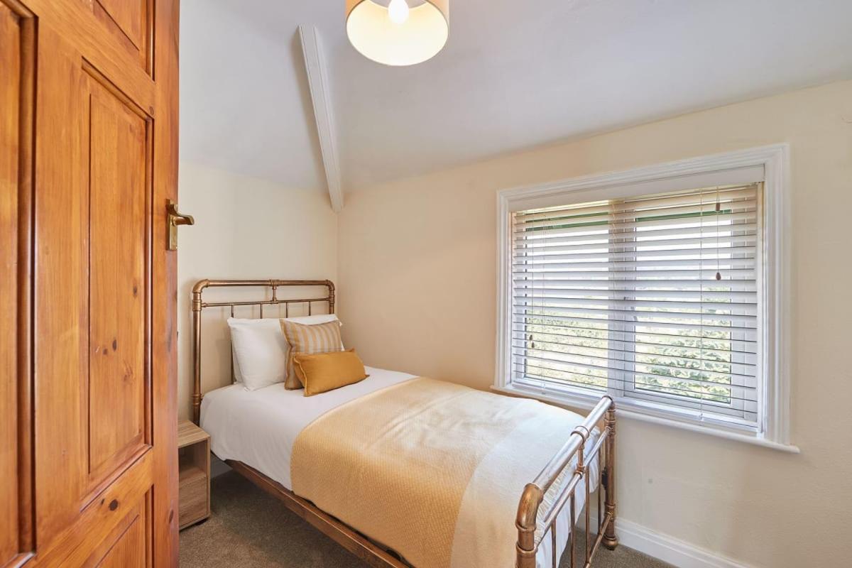 Blue Sky 3 Bedroom Cottage Whitby Luaran gambar