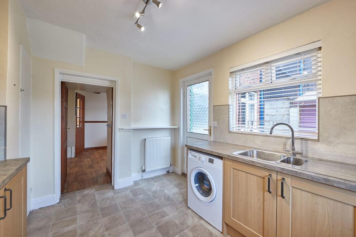 Blue Sky 3 Bedroom Cottage Whitby Luaran gambar